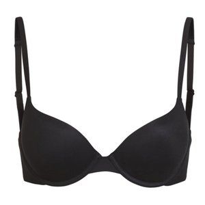 SKIMS Fits Everybody T-Shirt Push Up Bra